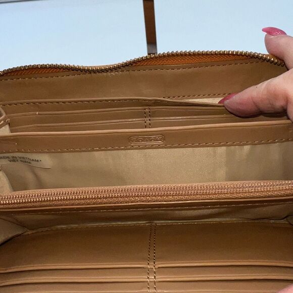 Coach Long Zip Around Leather Continental Wallet - Picture 4 of 13